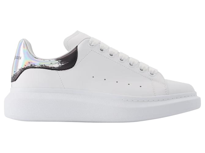 Alexander Mcqueen Oversized Sneaker in White Leather  ref.589291