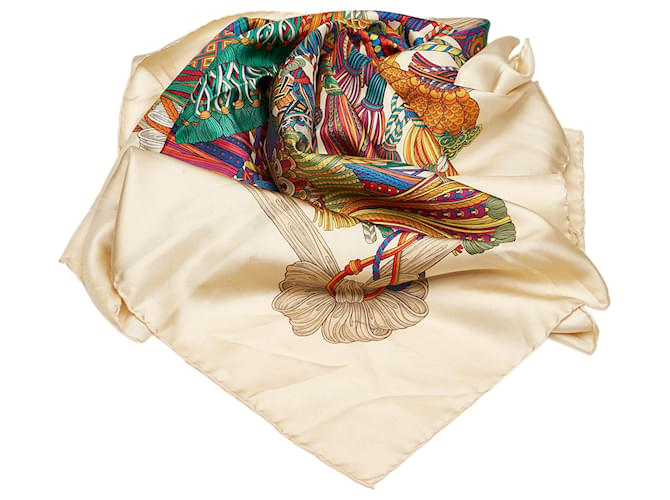 Foulard en soie imprimée blanc Gucci Tissu Multicolore  ref.589985