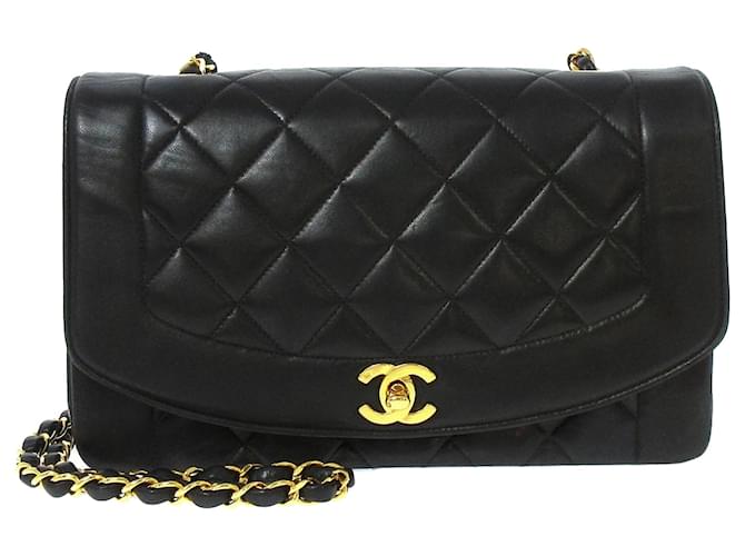 Chanel Black Medium Diana Flap Crossbody Bag Leather  ref.590157