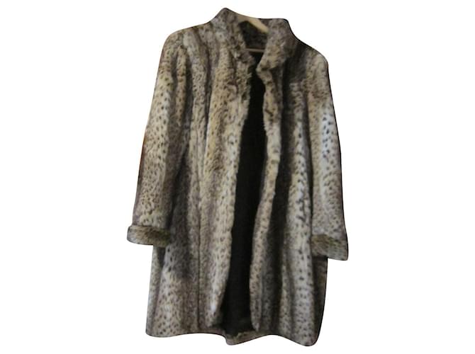Autre Marque Coats, Outerwear Multiple colors Fur  ref.590837