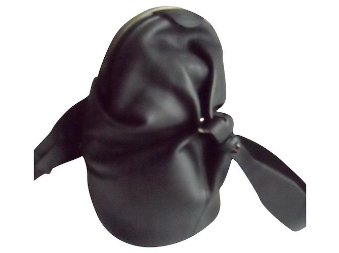 MAX MARA Handtasche aus echtem Leder Schwarz
