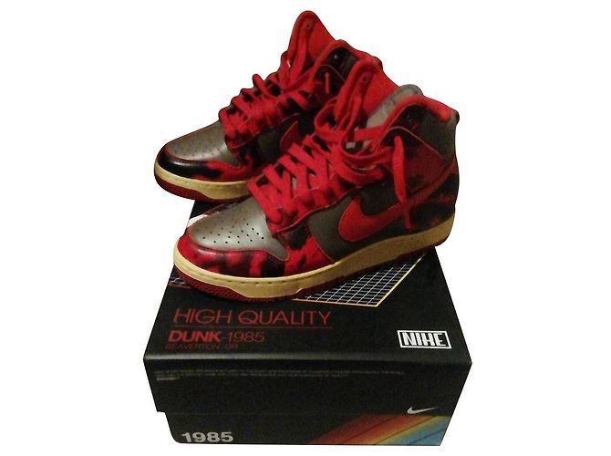 Nike Dunk 1985 Acid Wash Sneaker Rot Leder