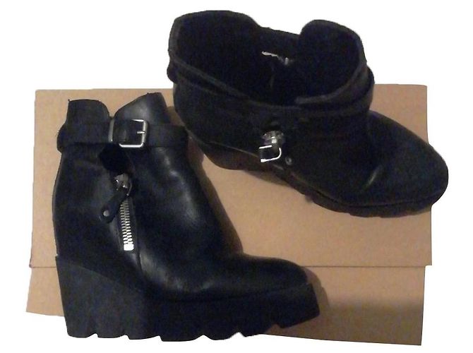 Ash Black Leather Ankle Boots 38