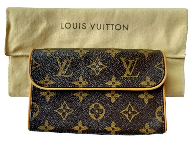 Louis Vuitton Pochette Florentine Marrone