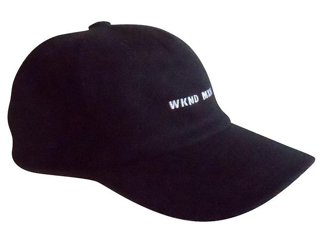 Weekend Max Mara MAX MARA WEEKEND brand new pure wool baseball cap. Dark blue