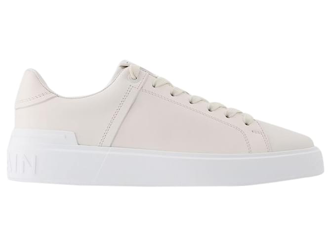 Balmain B Cuir de veau Court en Cuir Blanc  ref.592573