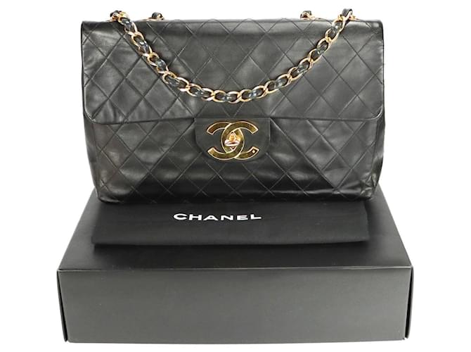 Vintage Chanel Classic Single Flap Maxi Black Lambskin Gold Leather  ref.592689 - Joli Closet