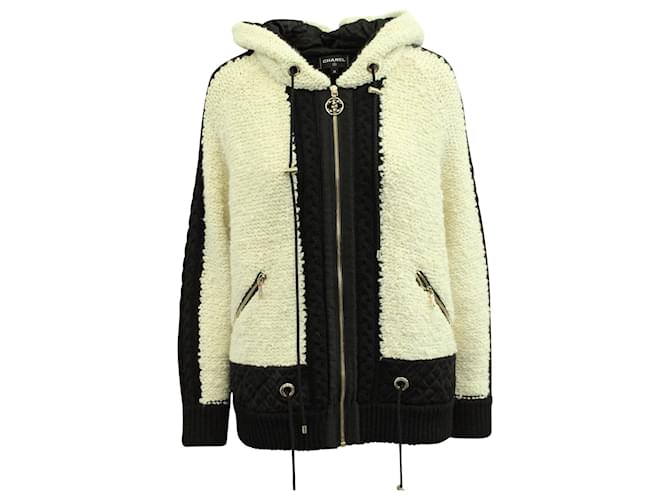 Chanel Hooded Zip Jacket in White Cashmere Wool  ref.592872