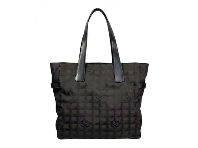 Chanel Nuova borsa da viaggio Ligne Marrone Nylon  ref.593950