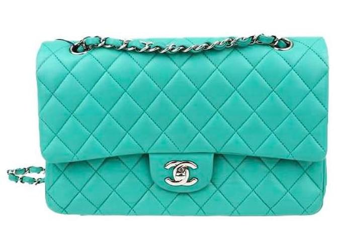 Chanel Medium Classic Matelasse lined Flap Bag Green Lambskin  ref.593997