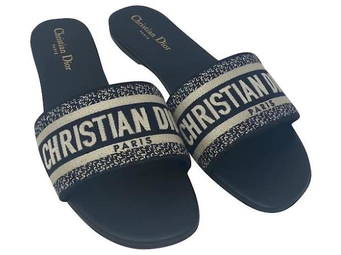 Sandalias planas Dior Dway talla 41 De color negro Cuero ref