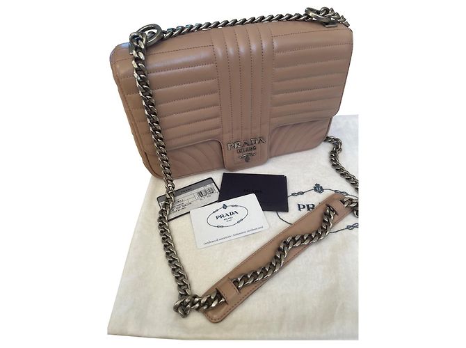 Prada diagramme grand modèle Rose Beige