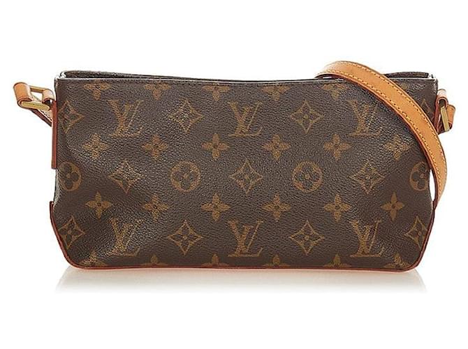 Louis Vuitton Monogram Trotteur Shoulder Bag Brown Cloth ref.172373 - Joli  Closet
