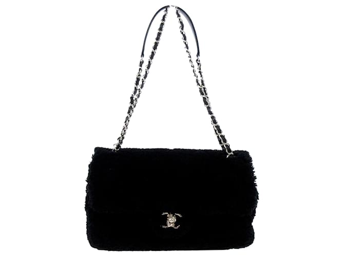Chanel Black Shearling Classic Fur Single Flap Bag ref.597758 - Joli Closet