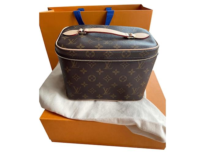 Louis Vuitton Handbags Multiple colors  ref.597861