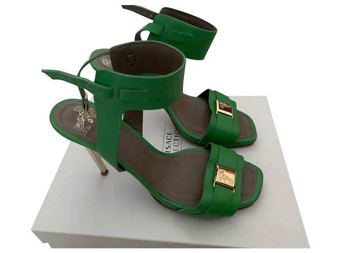 Gianni Versace Leder Pumps Dunkelgrün