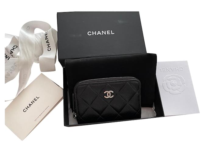 Chanel Bolsas, carteiras, casos Preto Couro  ref.598026