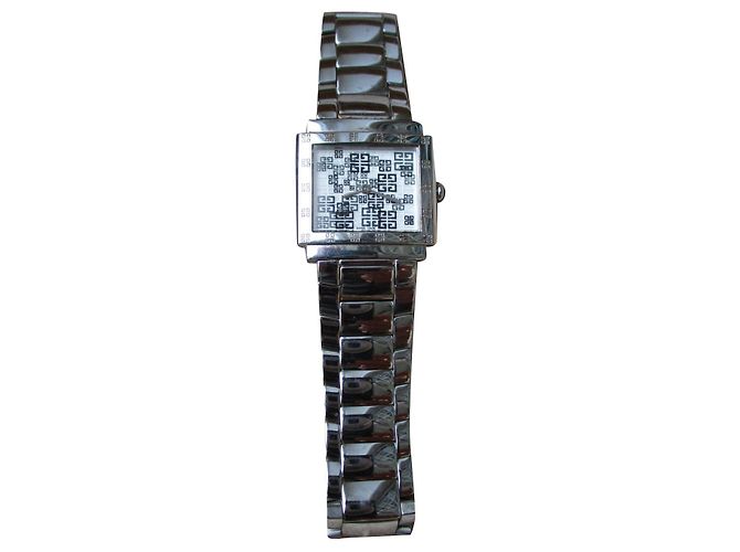Relógio Givenchy New Apsaras em aço prata Hardware prateado