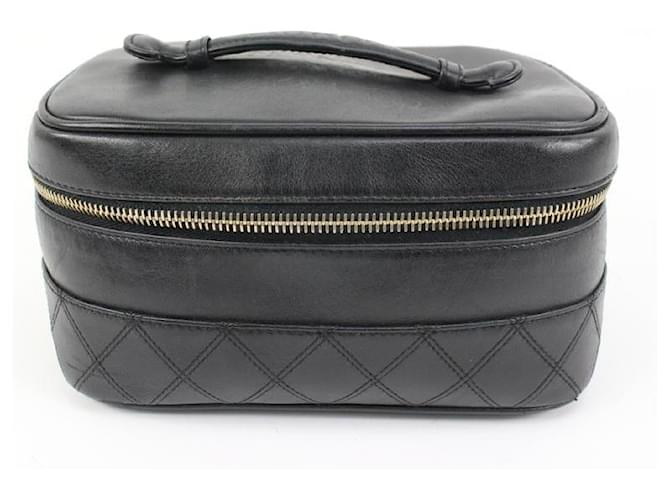 Chanel Black Quilted Lambskin Horizontal Vanity Case Leather  ref.599136