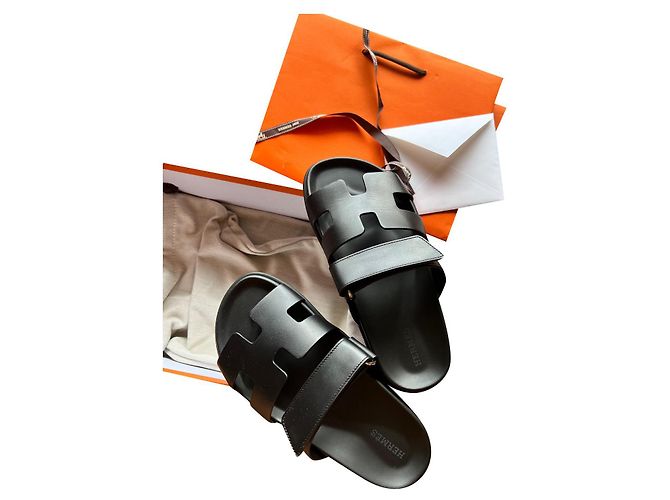 Hermès Zypern Sandalen schwarzes Leder Größe 36