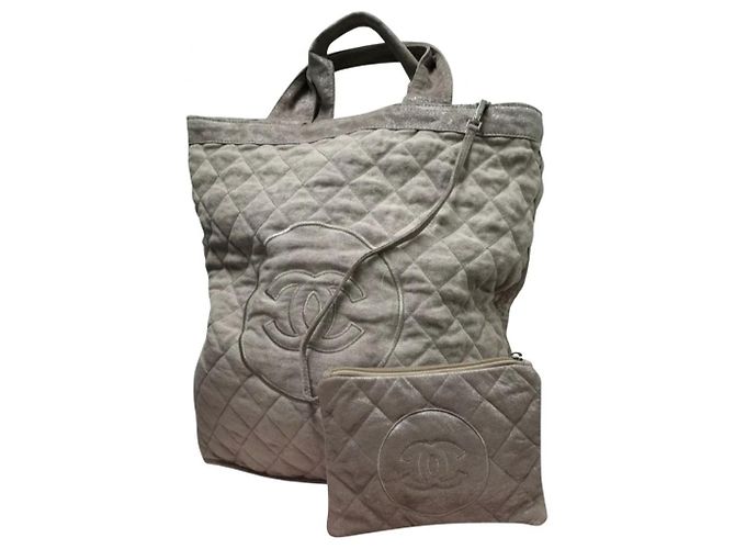 Bolsa Chanel XL edição limitada Bege Cinza
