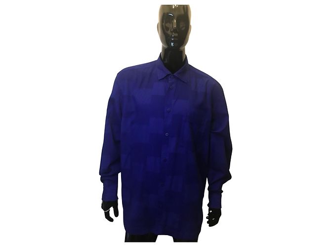 Maglia blu rigida di Issey Miyake