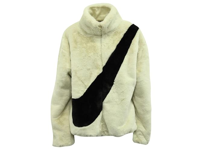 Odysseus escort Gestaag Nike Big Swoosh Jacket in Cream Faux Fur White Synthetic ref.603312 - Joli  Closet