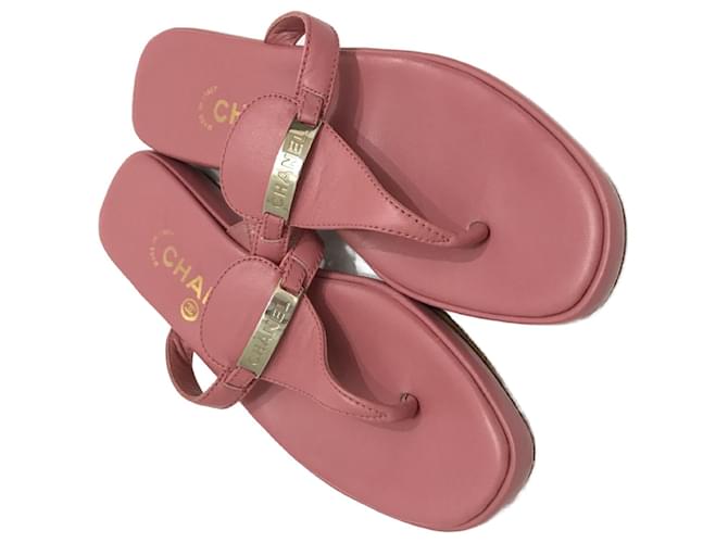Chanel Sandalen Pink Leder  ref.604149