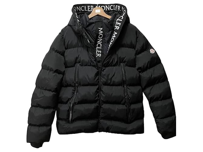 Moncler jaqueta de homem Preto Poliamida  ref.605386