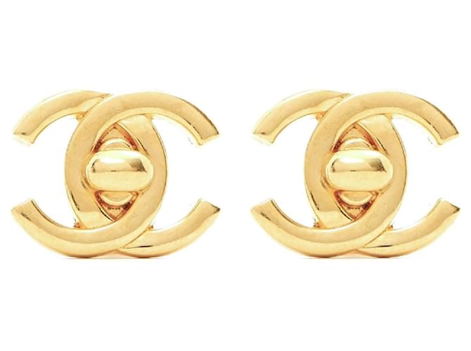 Chanel Brincos Dourado Metal  ref.605431