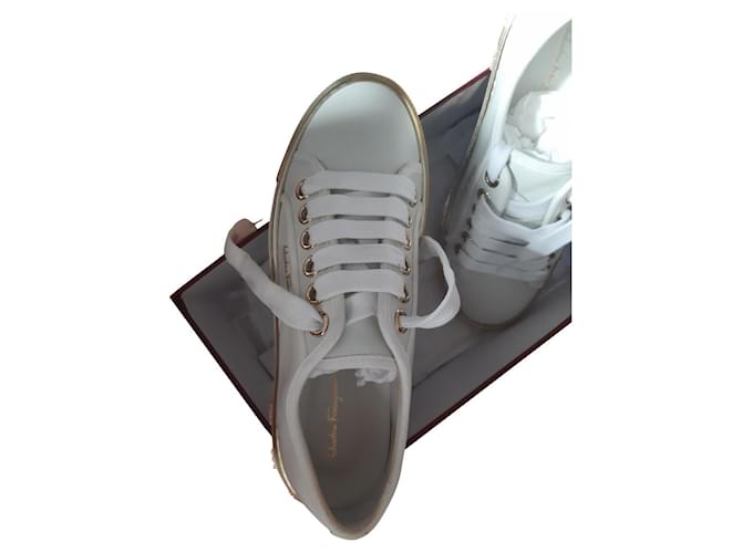 Salvatore Ferragamo Sneakers White Leather  ref.609288