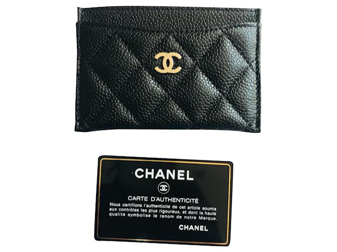 Chanel Metallic Caviar Quilted Card Holder Silver