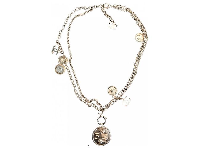 Chanel Collier et médailles d'or Bijouterie dorée