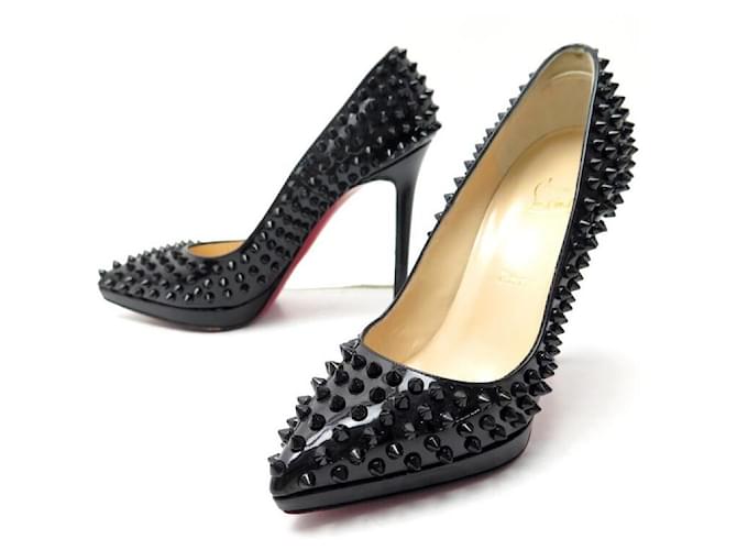 CHRISTIAN LOUBOUTIN SPIKE PUMPS 38 BLACK PATENT LEATHER SHOES  ref.611190