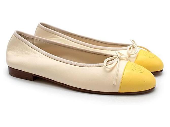 Chanel Yellow leather CC toe cap ballerinas White Cream ref