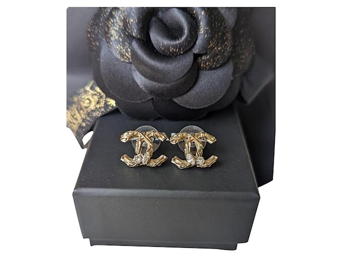 Chanel CC B14S Logo Crystal GHW Coco Mark Classic Caixa de Brincos Dourado Metal  ref.611294