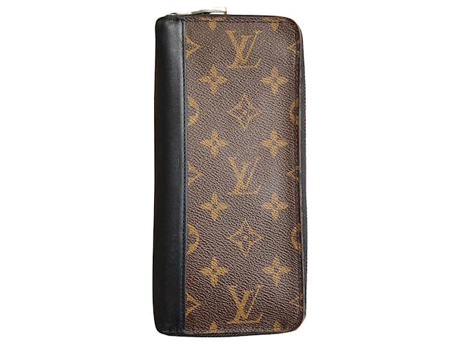 Zippy Vertical Wallet Monogram Macassar