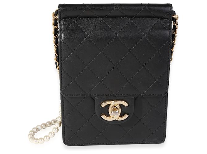 Chanel Black Quilted Goatskin Chic Pearls Crossbody   ref.614078