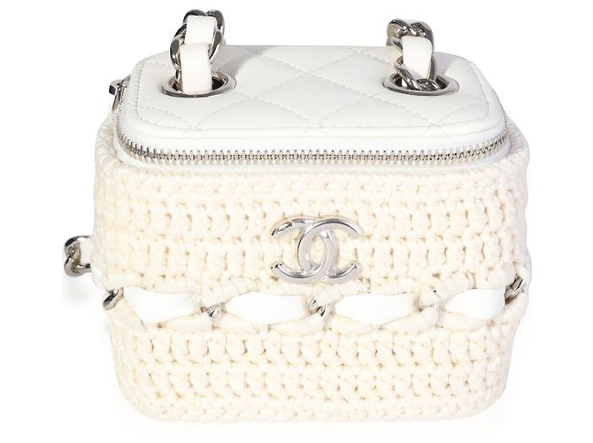 Vanity Mini bolsa de penteadeira de couro de cordeiro branca Chanel acolchoada e de crochê natural Branco