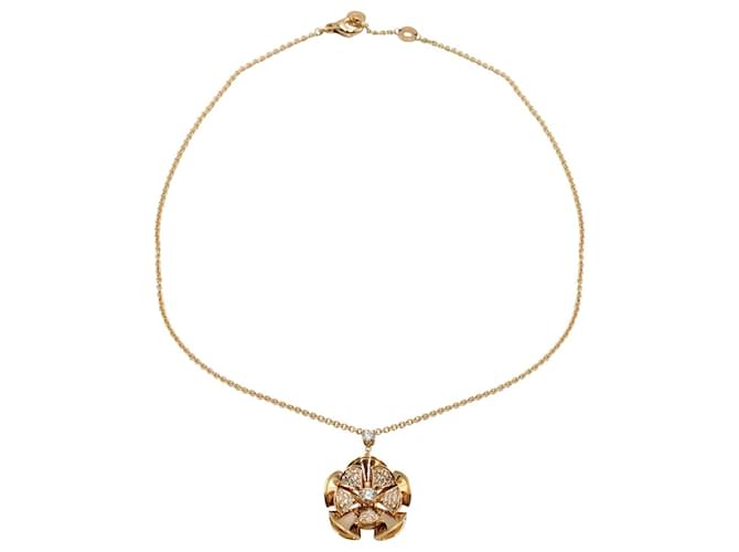 Bulgari Le diamant de rêve de Bvlgari Diva 18k Collier pendentif fleur en métal doré rose Acier  ref.614590