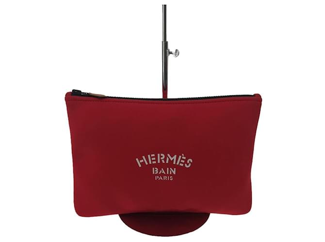 Hermès Sacos de embreagem Vermelho Nylon  ref.615334