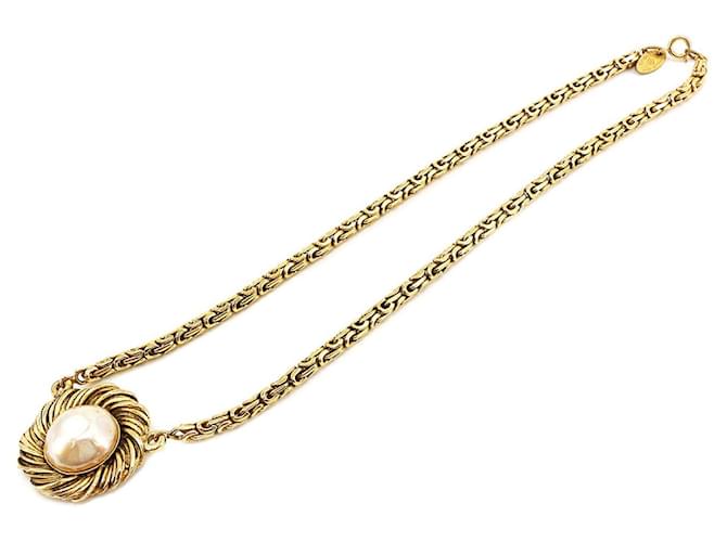 Chanel Necklaces Golden Goldplated ref.615996 Joli Closet