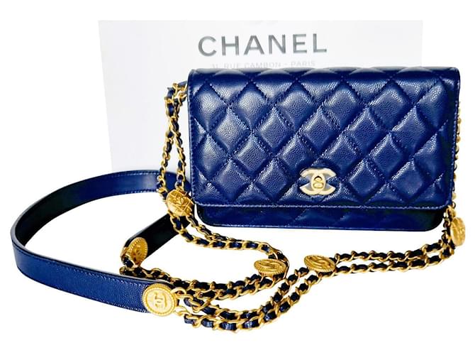 Wallet On Chain Chanel Cartera con cadena Artesanía 2022 Azul Cuero  ref.616305