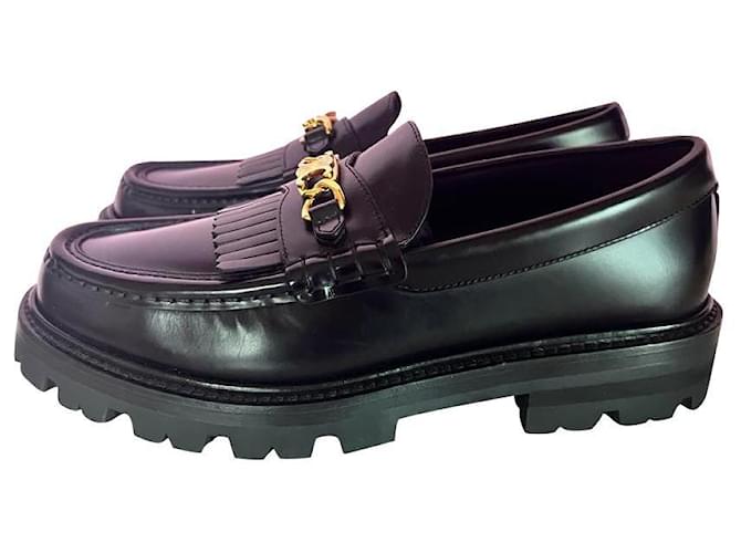 Céline CELINE MARGARET MOCCASIN WITH TRIOMPHE CHAIN in SHINY BULL Black Leather  ref.616315