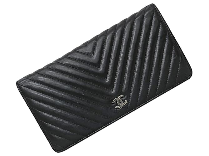 Chanel carteiras Azul Couro  ref.616328