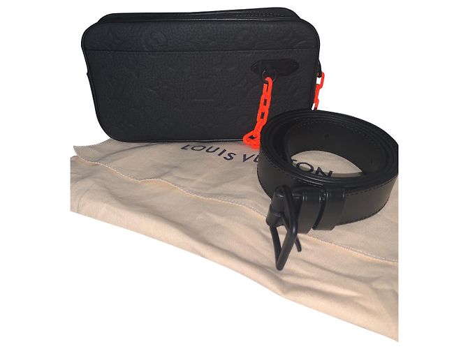 Borsa Louis Vuitton Volga Nero