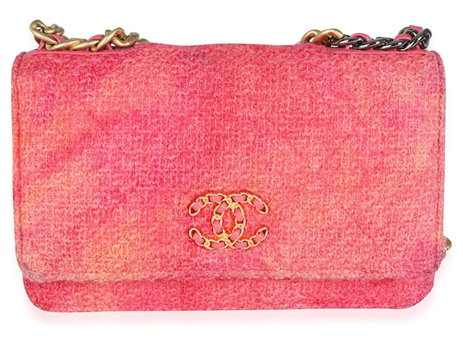 Wallet On Chain Boucle Rosa Chanel  19 Carteira na corrente Couro  ref.620415