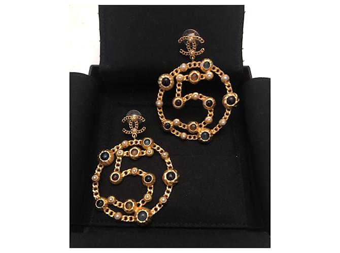 Chanel earring with pendant Golden Metal Modal  ref.620689