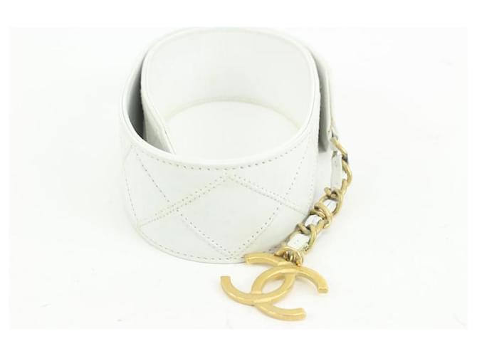Chanel White Quilted Lambskin Belt with Gold CC Logo on Chain White gold  ref.621063
