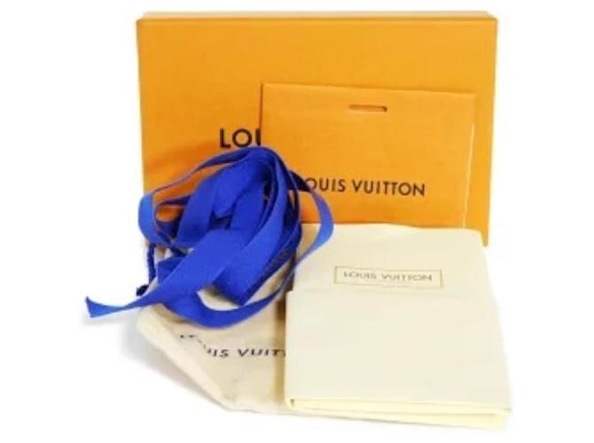 Louis Vuitton Dourado Banhado a ouro  ref.622300